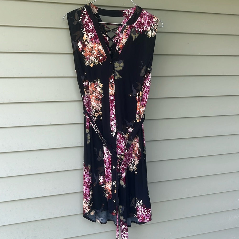 Like new beautiful Staccato floral dress